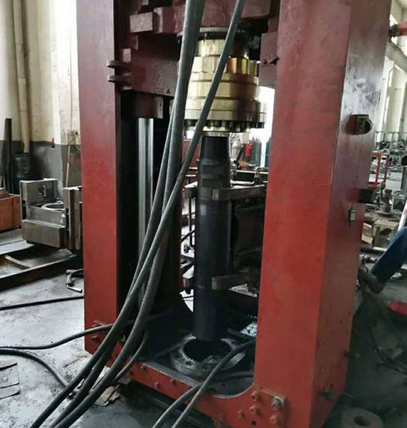 反井鉆機(jī) 反井鉆機(jī)